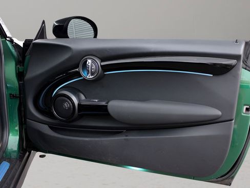 Used 2022 MINI Cooper SE image 14