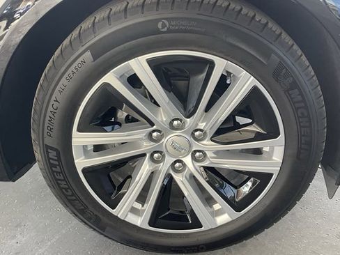 Used 2024 Cadillac Lyriq Tech AWD/4WD image 11