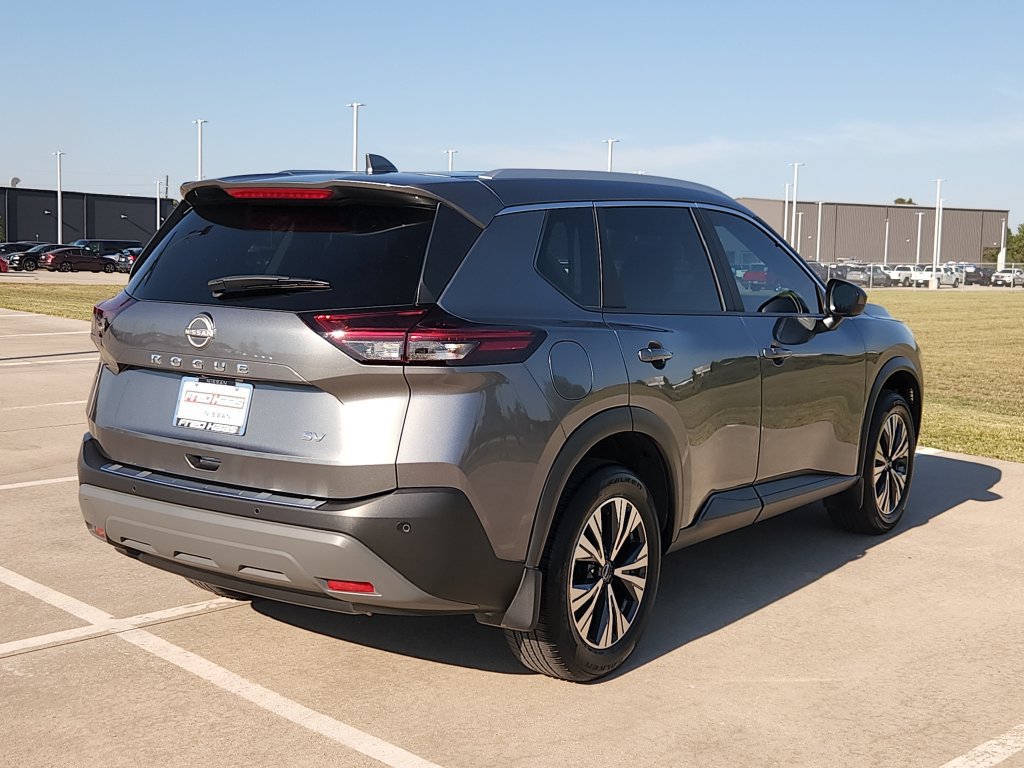 Used 2023 Nissan Rogue SV w/ SV Premium B Package FWD image 5
