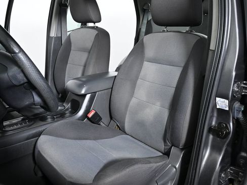 Used 2006 Ford Escape XLS image 17