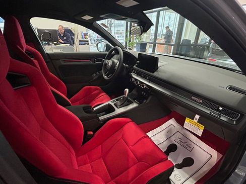 New 2025 Honda Civic Type R image 18