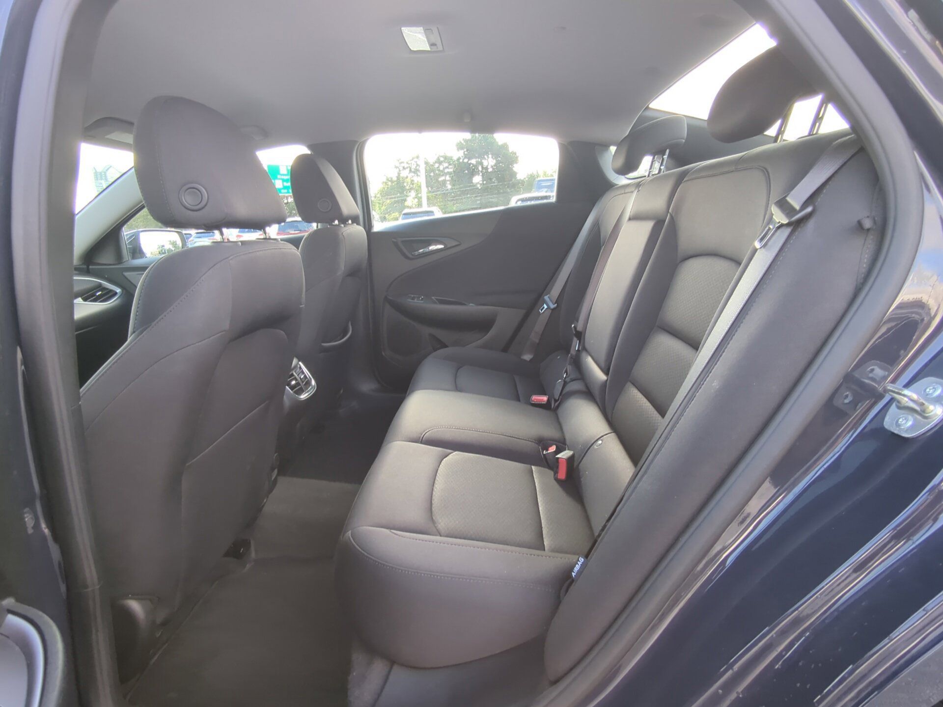 Used 2025 Chevrolet Malibu LT FWD image 11