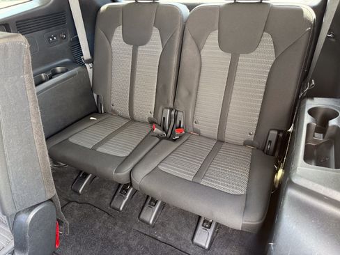 Used 2022 Kia Sorento LX FWD image 22