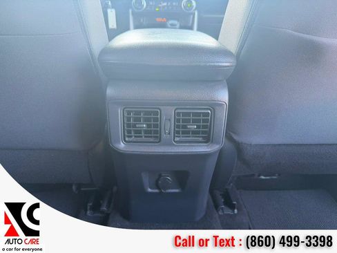 Used 2019 Toyota RAV4 LE image 11