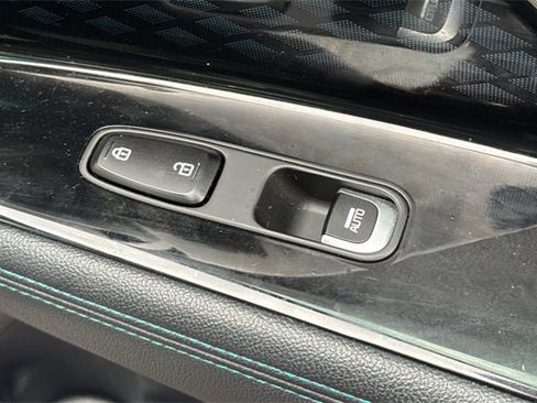 Used 2022 Kia Niro EX Premium image 21