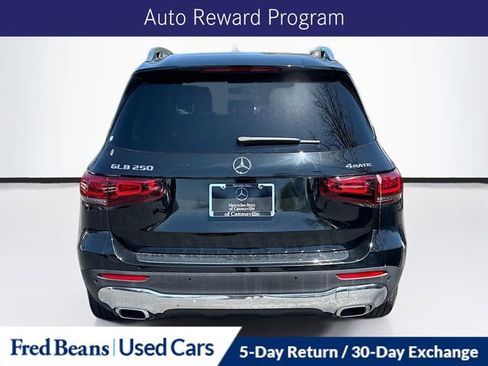 Used 2022 Mercedes-Benz GLB 250 4MATIC w/ Premium Package Lite image 6