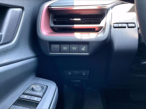 New 2026 Toyota Prius Plug-In Hybrid FWD image 18
