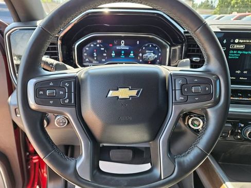 Used 2024 Chevrolet Silverado 1500 High Country w/ High Country Premium Package AWD/4WD image 32