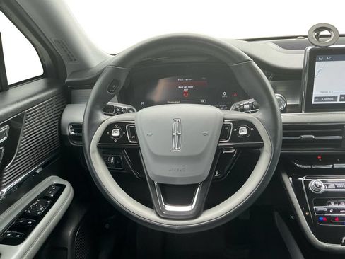 Used 2022 Lincoln Corsair Reserve w/ Elements Package FWD image 18