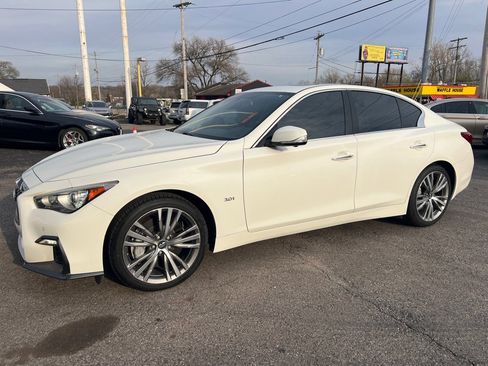 Used 2018 INFINITI Q50 Sport w/ Sensory Package (Sport) AWD/4WD image 8