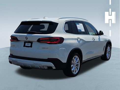 Used 2023 BMW X5 xDrive40i w/ Premium Package AWD/4WD image 4