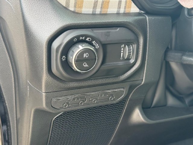 New 2026 Jeep Gladiator Sport AWD/4WD image 24