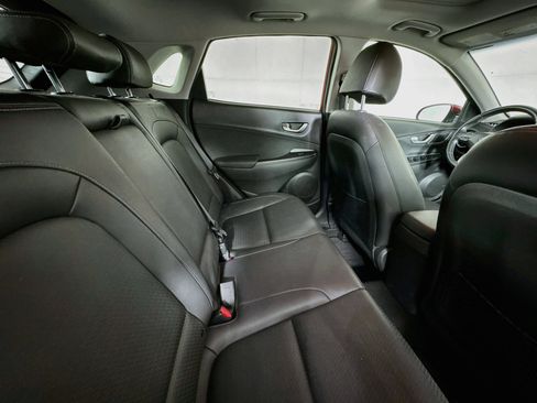 Used 2020 Hyundai Kona Limited AWD/4WD image 25