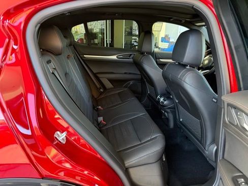 New 2025 Alfa Romeo Stelvio Sprint image 12