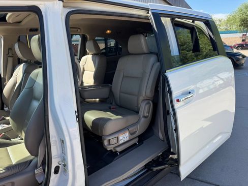 Used 2014 Honda Odyssey EX-L image 27