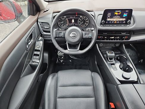 Certified 2023 Nissan Rogue SV w/ SV Premium B Package image 11