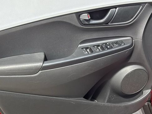 Used 2021 Hyundai Kona SE FWD image 13