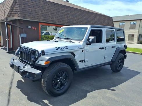Used 2022 Jeep Wrangler Unlimited Sport AWD/4WD image 2