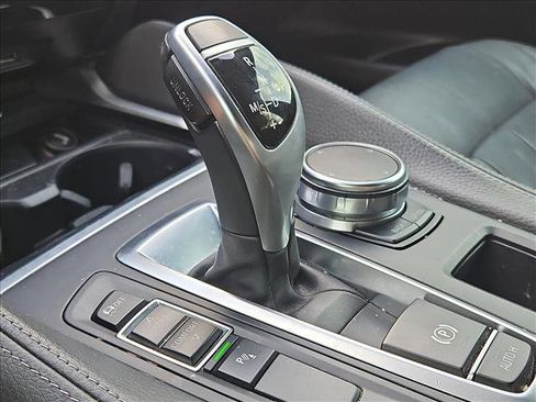 Used 2017 BMW X6 sDrive35i image 11