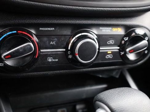 Certified 2023 Kia Soul LX w/ LX Technology Package image 26