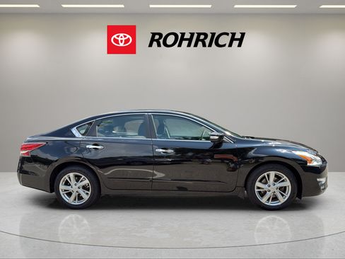 Used 2014 Nissan Altima 2.5 SL w/ Technology Package FWD image 5