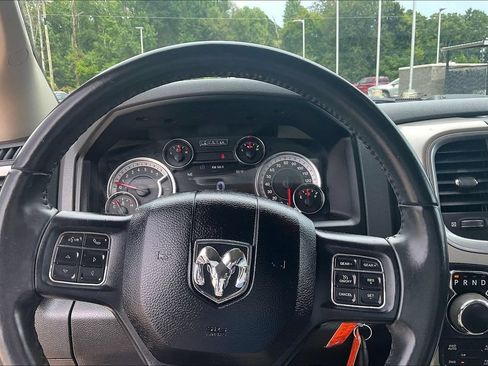 Used 2018 RAM 1500 Big Horn AWD/4WD image 11