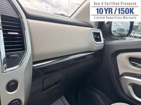Used 2021 Nissan Titan SV w/ SV Convenience Package image 24