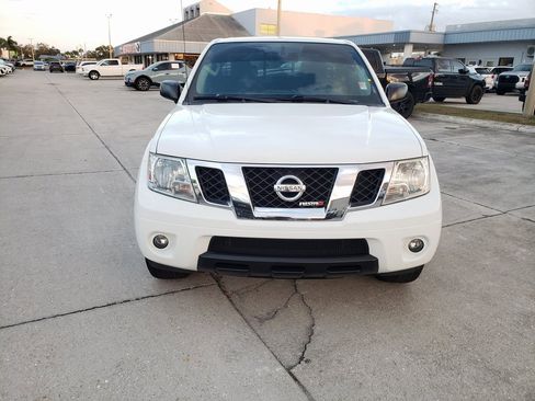 Used 2019 Nissan Frontier SV w/ Value Truck Package image 8