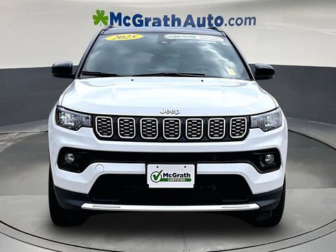 Used 2025 Jeep Compass Limited AWD/4WD image 2