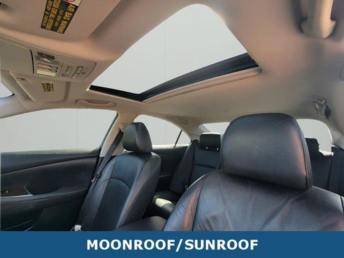 Used 2011 Lexus ES 350 image 5