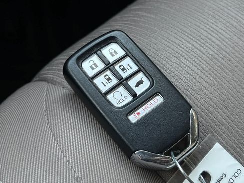 Used 2019 Honda Odyssey EX image 27