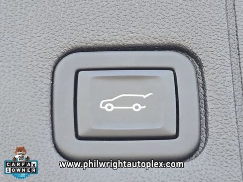 Used 2024 GMC Terrain SLT AWD/4WD image 21