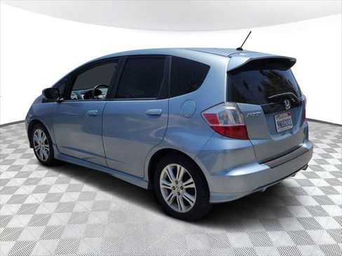Used 2011 Honda Fit Sport image 3