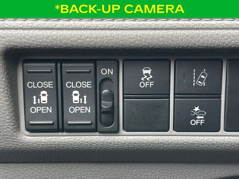 Used 2018 Honda Odyssey EX image 21