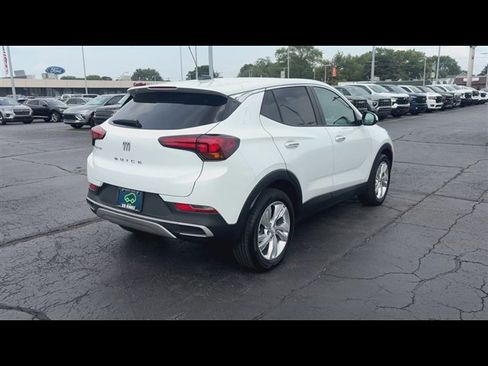 Used 2024 Buick Encore GX Preferred w/ Comfort Package FWD image 8