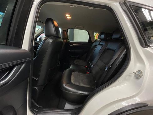 Used 2018 MAZDA CX-5 Touring image 17