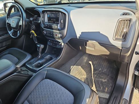 Used 2020 Chevrolet Colorado Z71 image 17