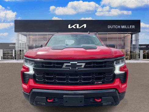 Used 2023 Chevrolet Silverado 1500 LT Trail Boss w/ Protection Package AWD/4WD image 2