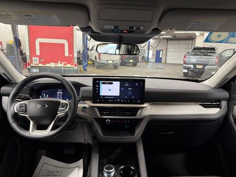 Certified 2026 Ford Explorer Active AWD/4WD image 16