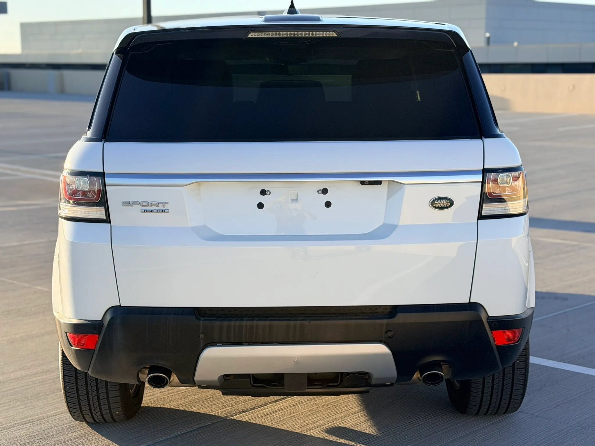 Used 2017 Land Rover Range Rover Sport HSE AWD/4WD image 14