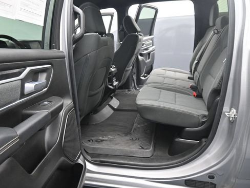 Used 2022 RAM 1500 Big Horn AWD/4WD image 16