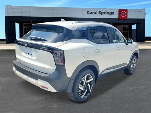 New 2026 Nissan Kicks SV w/ SV Premium Package FWD image 5