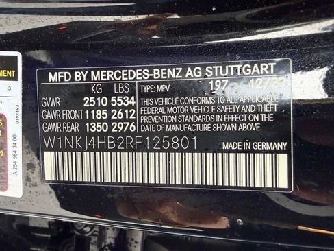 Used 2024 Mercedes-Benz GLC 300 4MATIC image 39