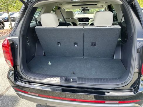 Used 2024 Hyundai Palisade Limited image 23