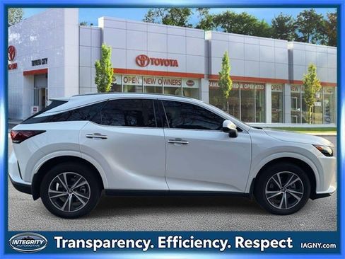 Used 2024 Lexus RX 350 Premium image 5