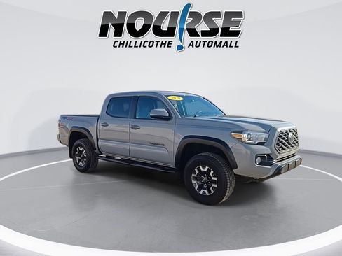 Used 2020 Toyota Tacoma TRD Off-Road w/ TRD Premium Off Road Package image 2
