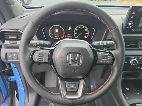 New 2025 Honda Pilot TrailSport image 18