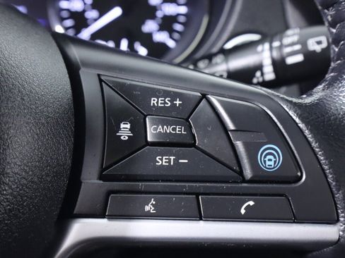 Used 2020 Nissan Rogue SV w/ Sun & Sound Touring Package AWD/4WD image 15
