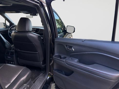 Used 2021 Honda Pilot Black Edition image 18