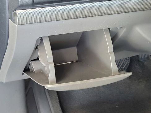 Used 2008 Nissan Sentra 2.0 S w/ Convenience Plus Pkg image 9